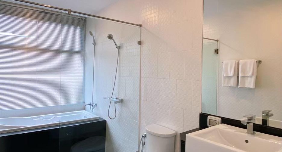 For sale 2 bedrooms condo in Mueang Phuket, Phuket