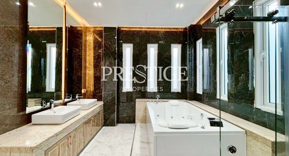 For rent 8 bedrooms house in Bang Lamung, Chonburi