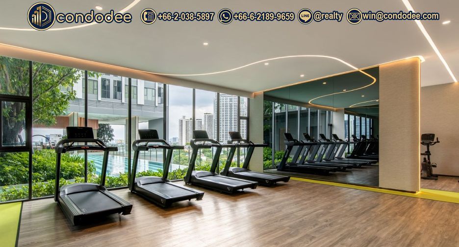 For sale 2 bedrooms condo in Khlong Toei, Bangkok