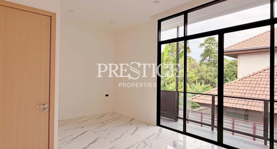 Casa en venta de 4 habitaciones en Bang Lamung, Chonburi