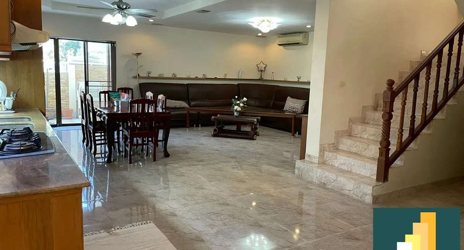 Casa en venta de 4 habitaciones en Bang Lamung, Chonburi