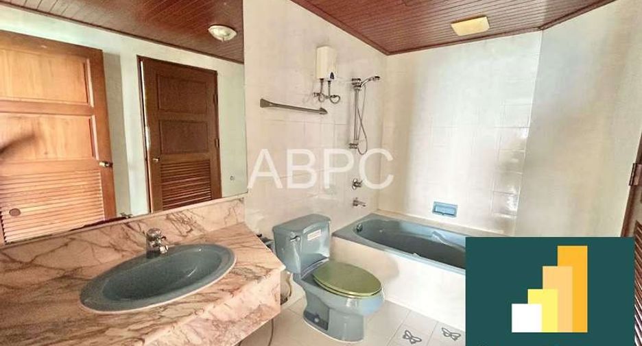 Casa en venta de 4 habitaciones en South Pattaya, Pattaya