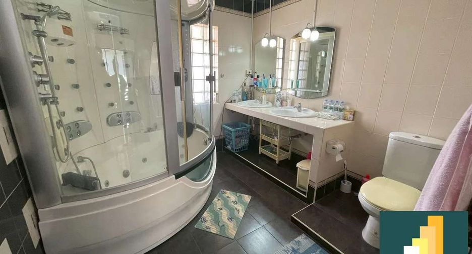 Casa en venta de 4 habitaciones en Bang Lamung, Chonburi