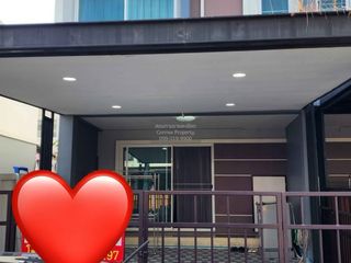 For sale 3 bedrooms townhouse in Nong Khaem, Bangkok