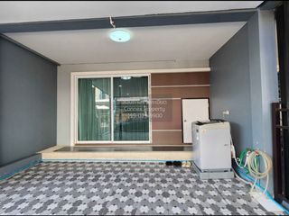 For sale 3 bedrooms townhouse in Nong Khaem, Bangkok