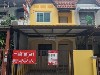 For sale 2 bedrooms townhouse in Phra Khanong, Bangkok