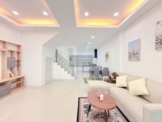 For sale 3 bedrooms townhouse in Khlong Sam Wa, Bangkok