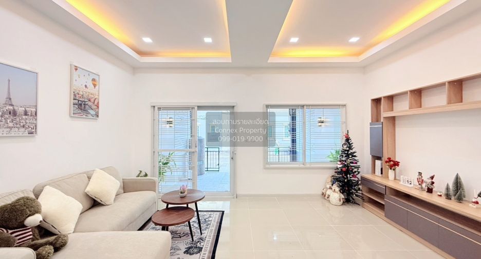For sale 3 bedrooms townhouse in Khlong Sam Wa, Bangkok