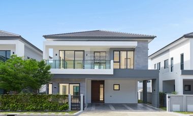 For sale 4 bedrooms house in Thawi Watthana, Bangkok