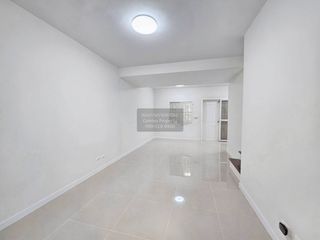 For sale 3 bedrooms townhouse in Bang Khun Thian, Bangkok