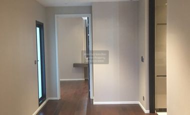 For sale 1 bed condo in Khlong Toei, Bangkok