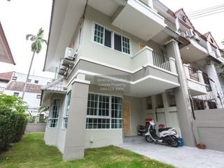 For sale 3 ベッドルーム house in Bang Na, Bangkok