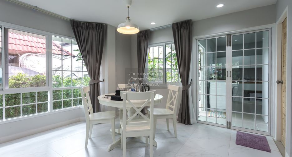 For sale 3 bedrooms house in Bang Na, Bangkok