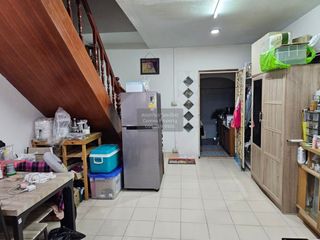 For sale 2 bedrooms townhouse in Mueang Samut Prakan, Samut Prakan
