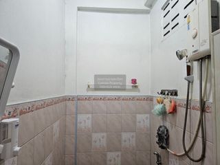 For sale 2 bedrooms townhouse in Mueang Samut Prakan, Samut Prakan