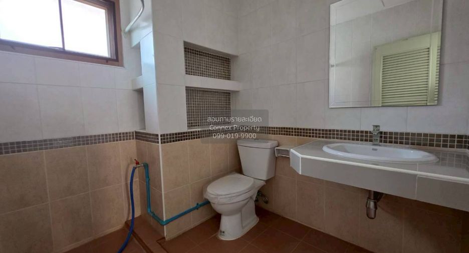 Casa en venta de 3 habitaciones en Bang Kruai, Nonthaburi
