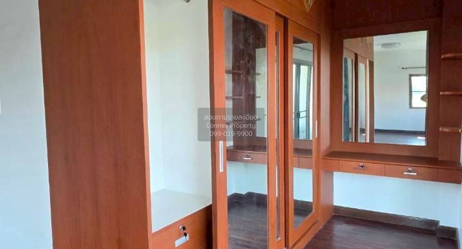 Casa en venta de 3 habitaciones en Bang Kruai, Nonthaburi