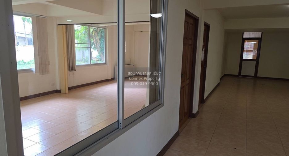 For sale 9 ベッドルーム house in Phaya Thai, Bangkok