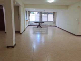 For sale 9 bedrooms house in Phaya Thai, Bangkok