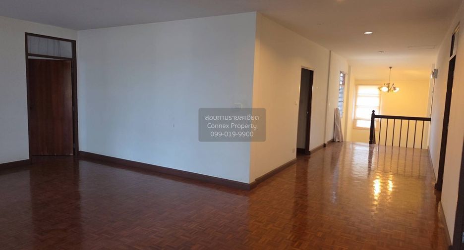 For sale 9 ベッドルーム house in Phaya Thai, Bangkok