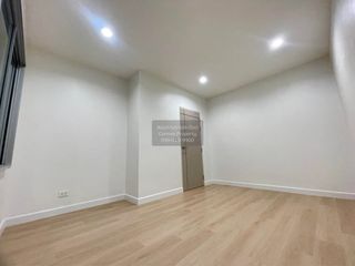 For sale 4 bedrooms townhouse in Bang Kapi, Bangkok