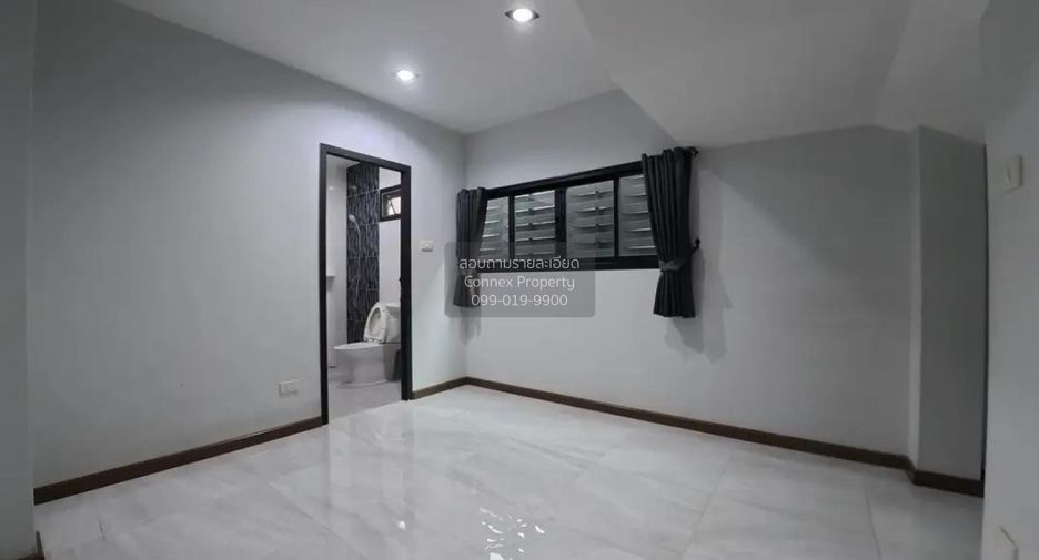 For sale 3 bedrooms house in Mueang Nonthaburi, Nonthaburi