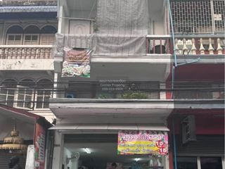 出售 4 卧室 商业空间 在 Bang Kapi, 曼谷