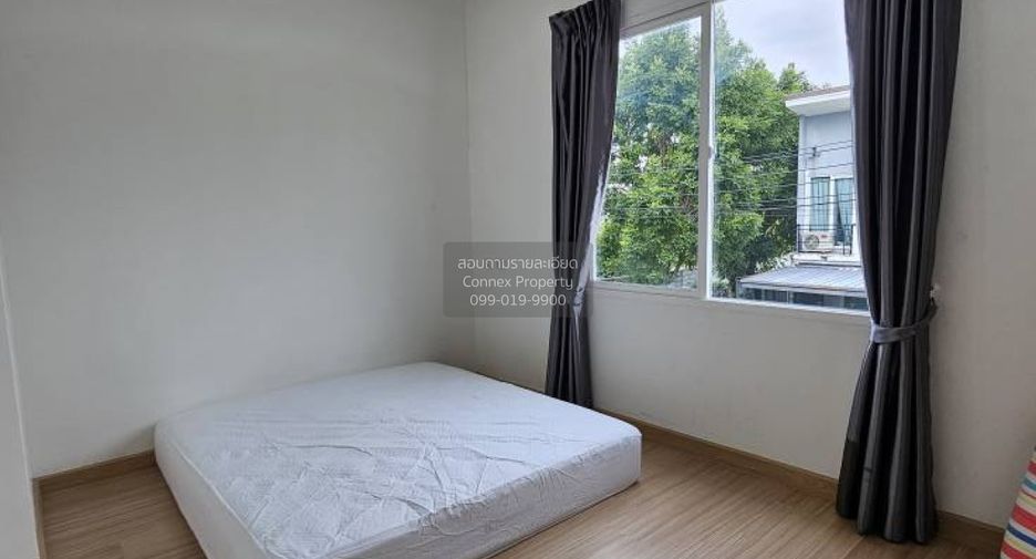For sale 3 bedrooms townhouse in Don Mueang, Bangkok