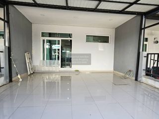 Продажа 3 спальни таунхаус в Дон Муеанг, Бангкок