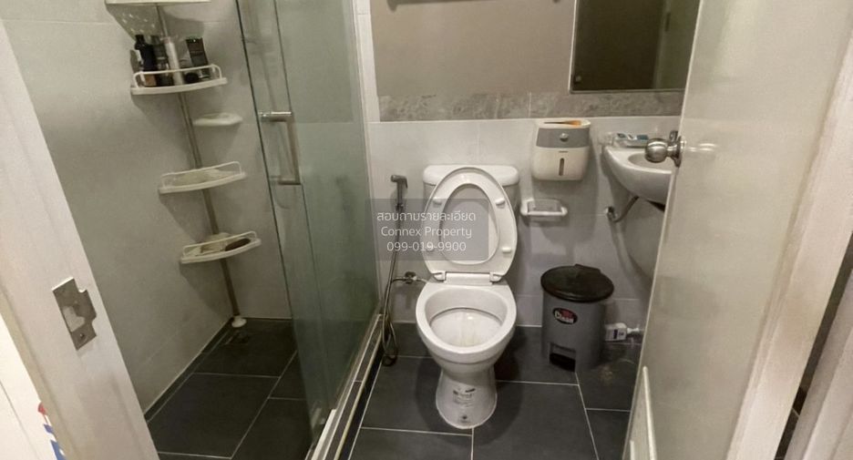 For sale 3 bedrooms townhouse in Nong Khaem, Bangkok