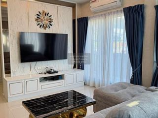 出售 3 卧室 独立屋 在 Mueang Pathum Thani, Pathum Thani