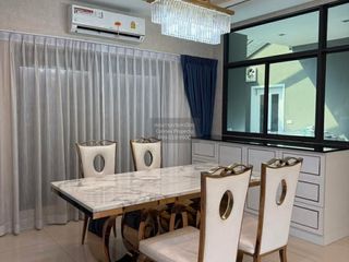 出售 3 卧室 独立屋 在 Mueang Pathum Thani, Pathum Thani