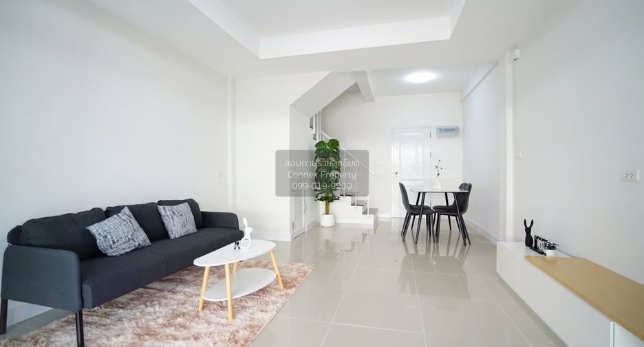 For sale 3 bedrooms townhouse in Bang Khun Thian, Bangkok