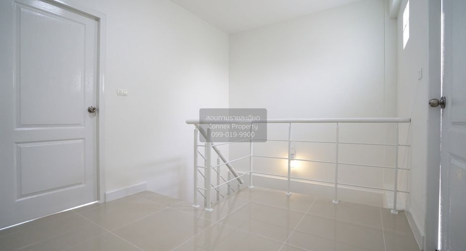 For sale 3 bedrooms townhouse in Bang Khun Thian, Bangkok