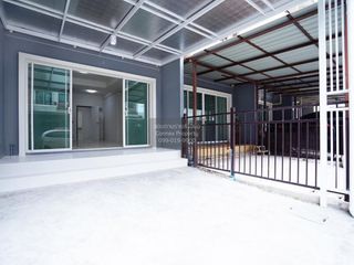 出售 3 卧室 联排别墅 在 Bang Khun Thian, 曼谷