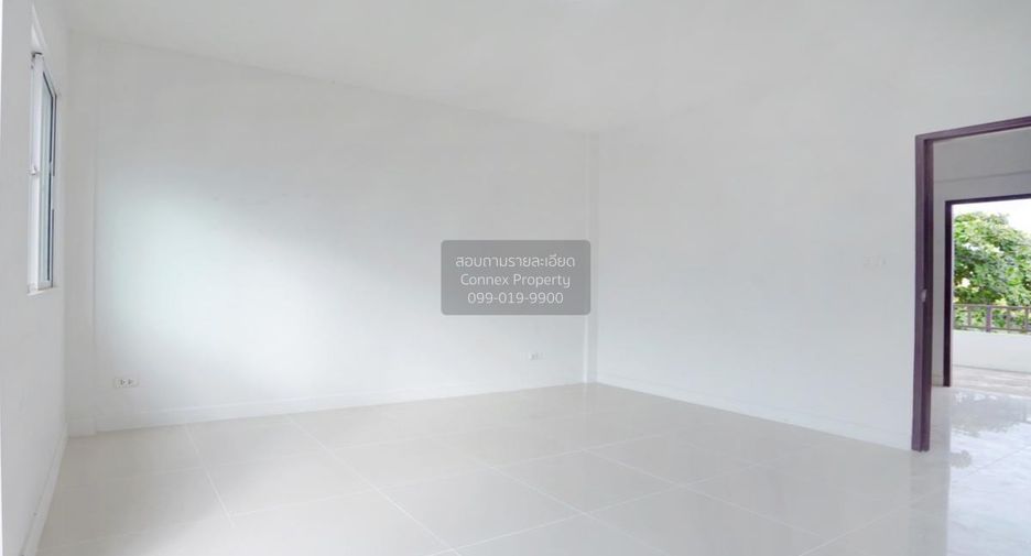 For sale 3 bedrooms townhouse in Bang Khun Thian, Bangkok