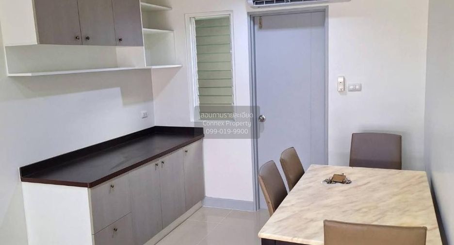 For sale 4 bedrooms townhouse in Mueang Samut Sakhon, Samut Sakhon
