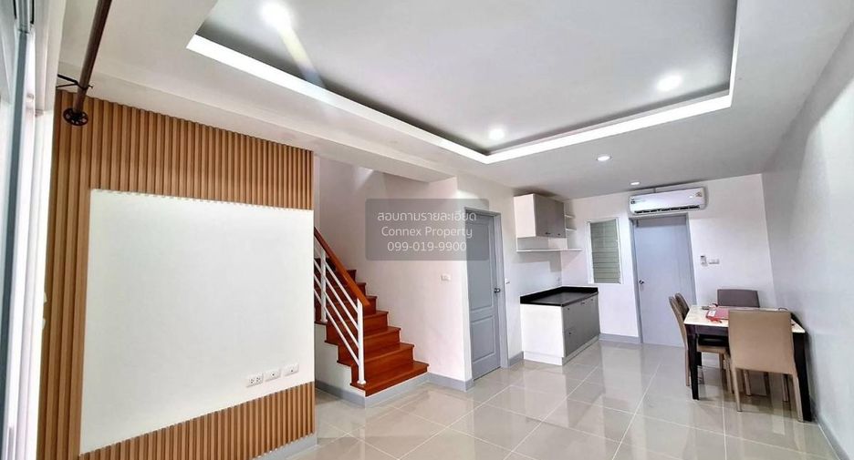 For sale 4 bedrooms townhouse in Mueang Samut Sakhon, Samut Sakhon