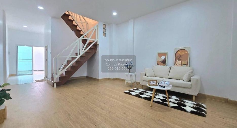 For sale 2 bedrooms townhouse in Pak Kret, Nonthaburi