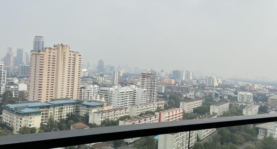 À vendre 1 chambre condo à Sathon, Bangkok