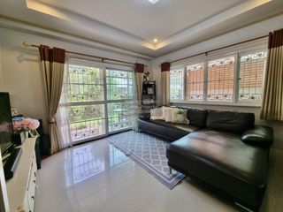 Casa en venta de 4 habitaciones en Bang Khen, Bangkok