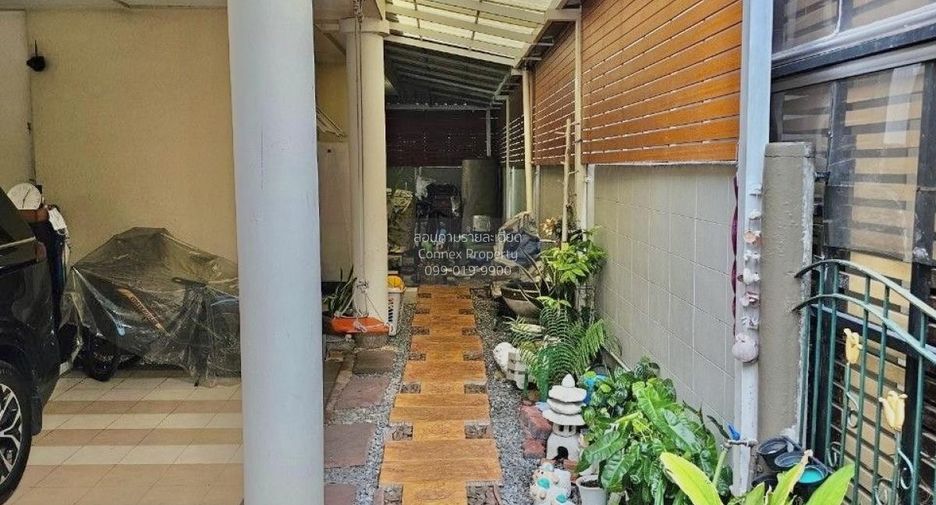 Haus zum Kauf mit 4 Zimmer in Bang Khen, Bangkok