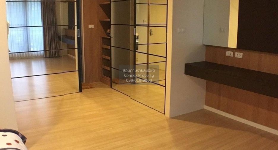 For sale 3 bedrooms townhouse in Phasi Charoen, Bangkok