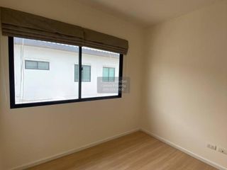 For sale 3 bedrooms townhouse in Phasi Charoen, Bangkok