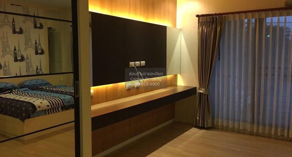For sale 3 bedrooms townhouse in Phasi Charoen, Bangkok