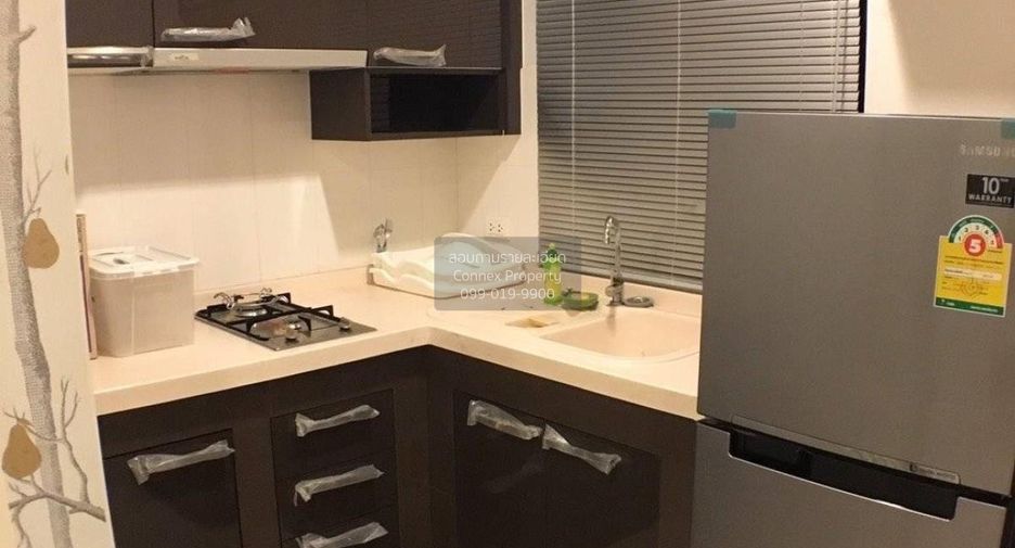 For sale 3 bedrooms townhouse in Phasi Charoen, Bangkok