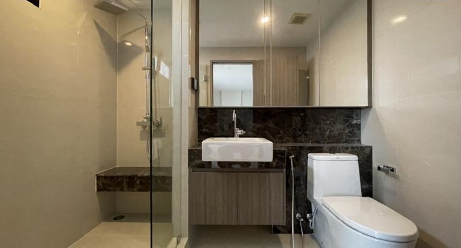For sale 2 bedrooms condo in Watthana, Bangkok
