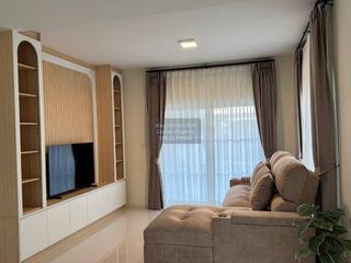 出租 4 卧室 独立屋 在 Bang Phli, Samut Prakan