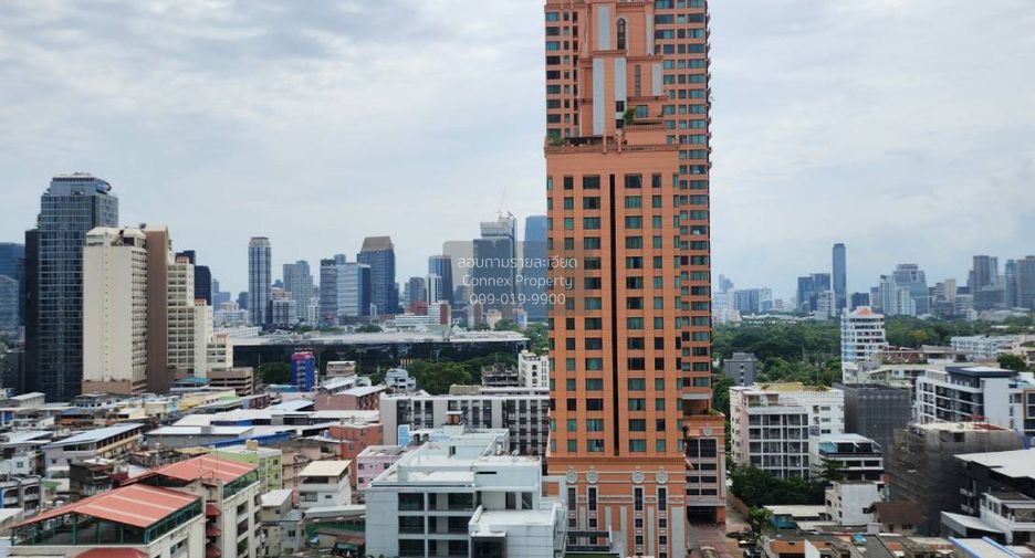 For rent 1 bed condo in Khlong Toei, Bangkok