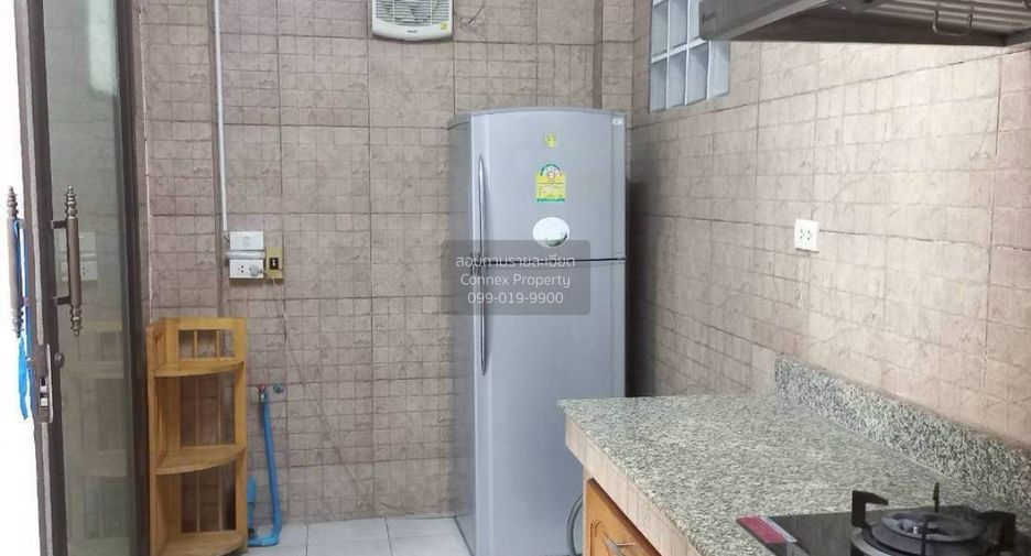 Reihenhaus zur Miete mit 3 Zimmer in Suan Luang, Bangkok